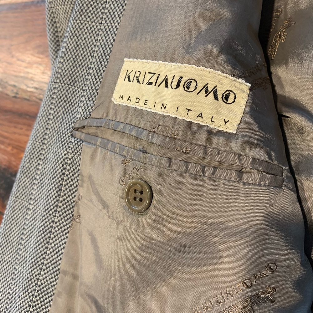 Beautiful Gray/Back Fabric W/Square Pattern; Clean - image 5